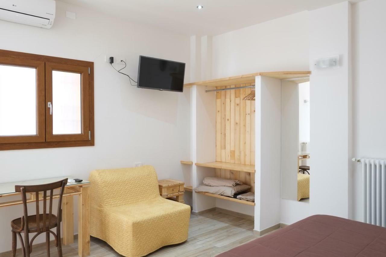 Bella Ciao Bed & Breakfast - Bologna — Photos 2